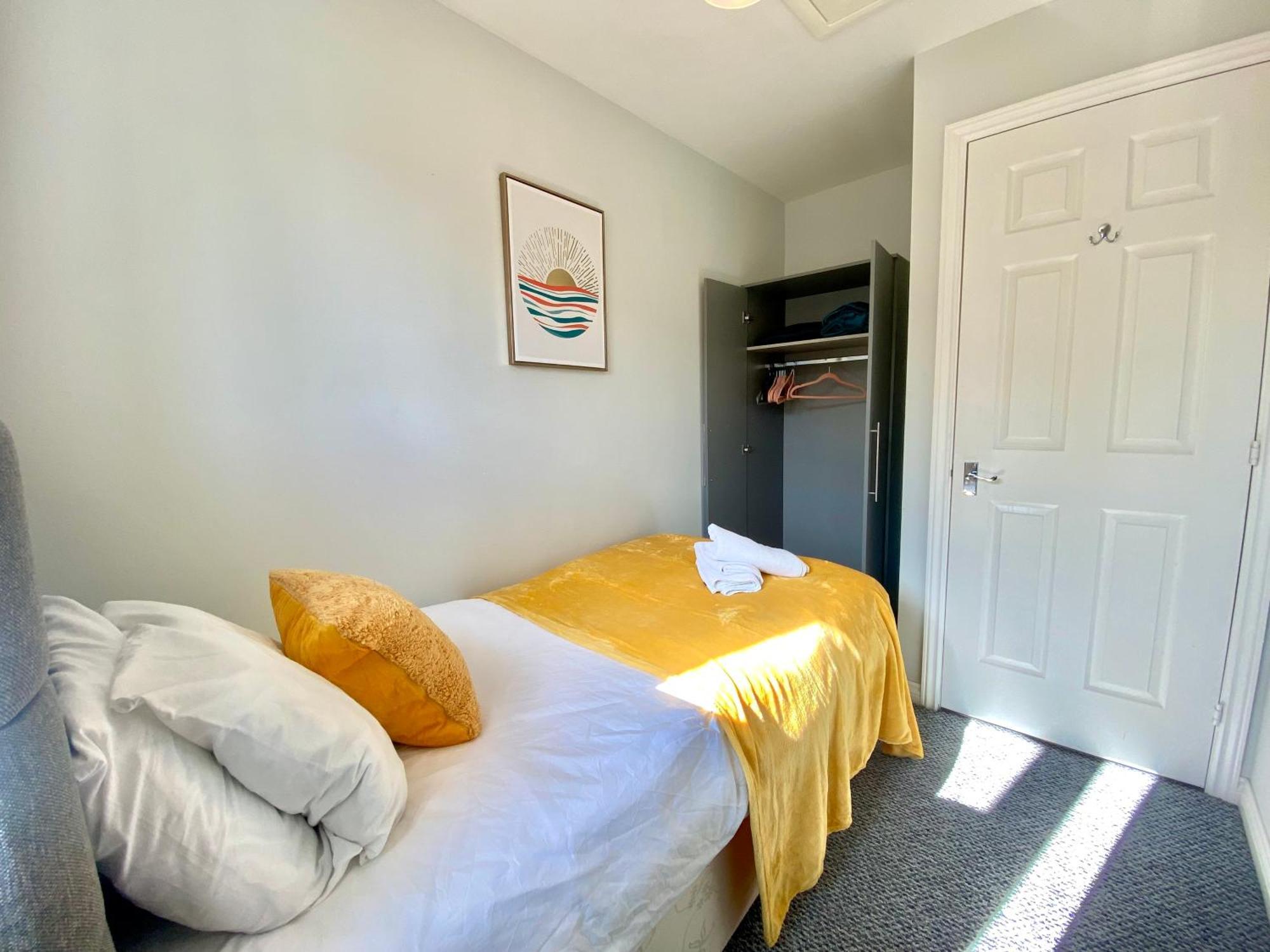 Вилла Free Private Parking! Oakley House And Garden! Fully Equipped 4 Comfy Beds Корби Экстерьер фото